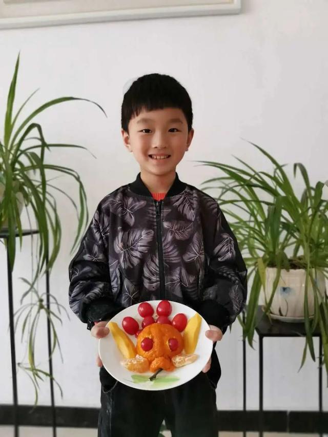 超可愛！“五一”節(jié)，一完的幼兒到高中生們各顯神通